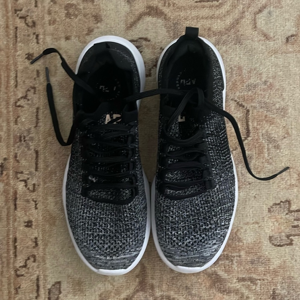 APL sneakers size 7 black and white marled color